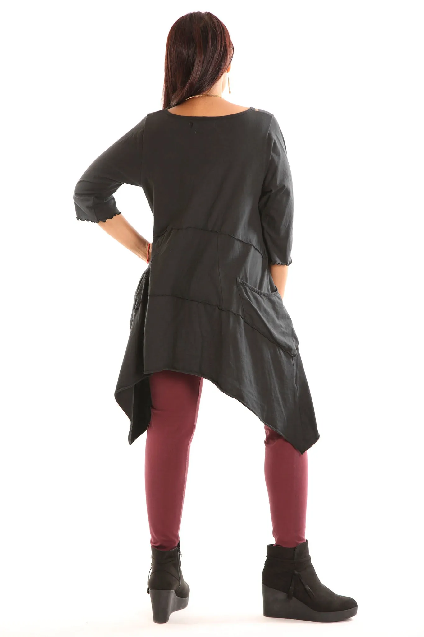 2222 Vector Tunic Black-presence flourish print