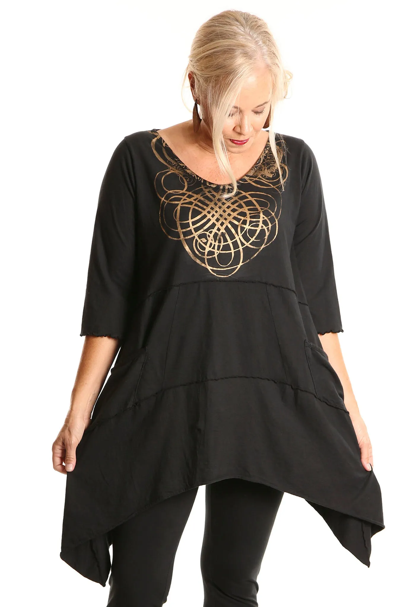 2222 Vector Tunic Black-presence flourish print