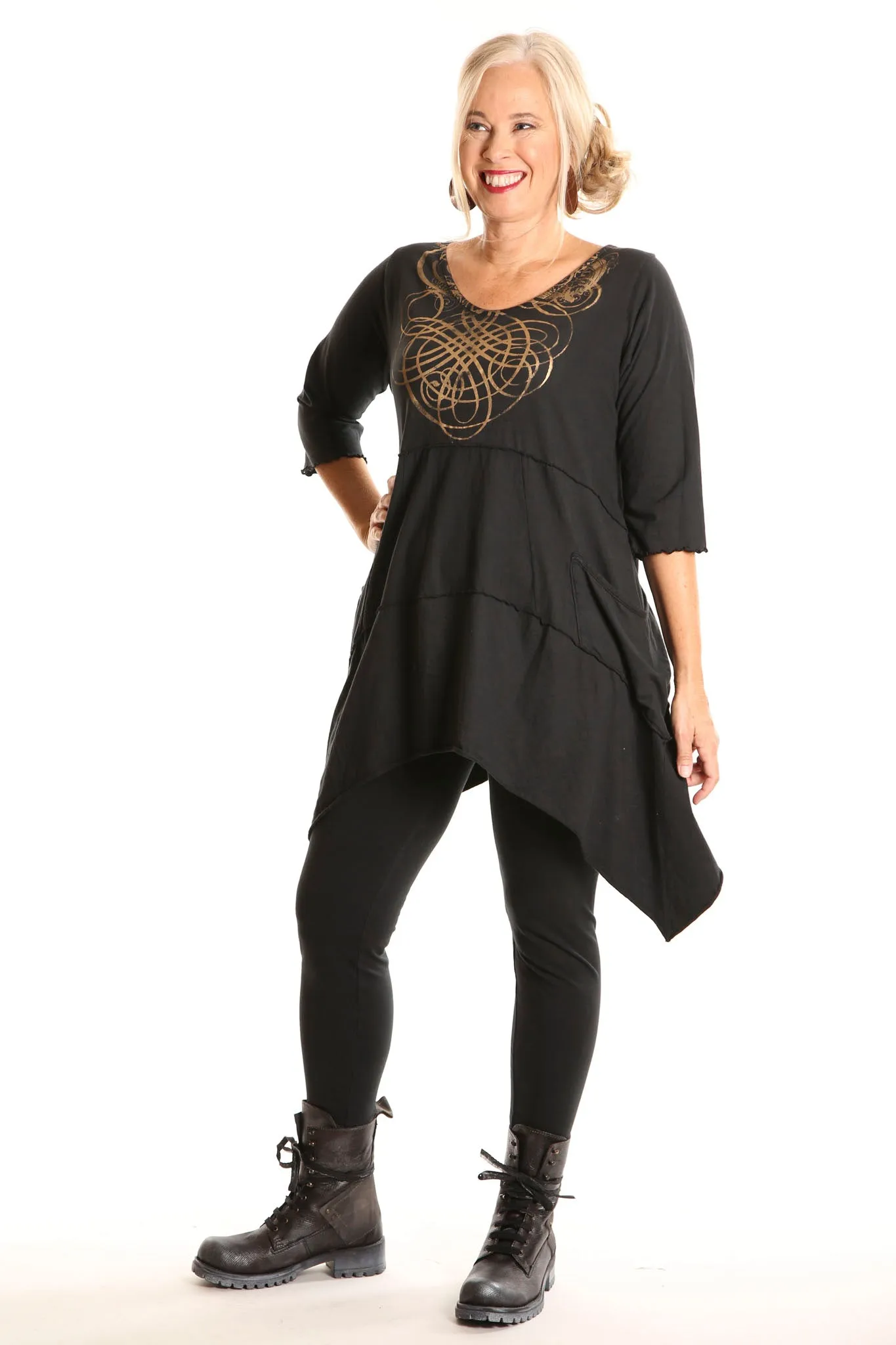 2222 Vector Tunic Black-presence flourish print