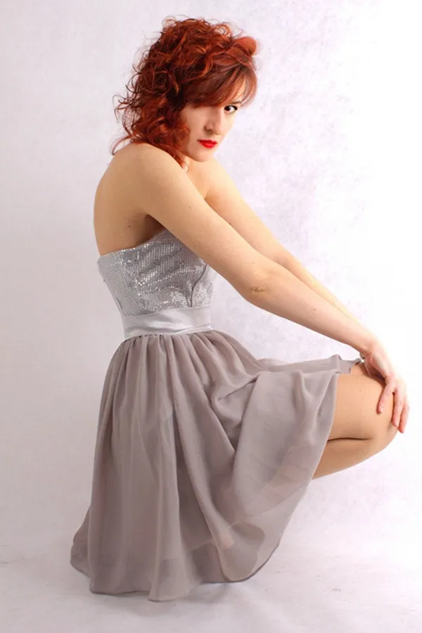 A-line Sweetheart Knee Length Tulle Paillette Sleeveless Prom Dress