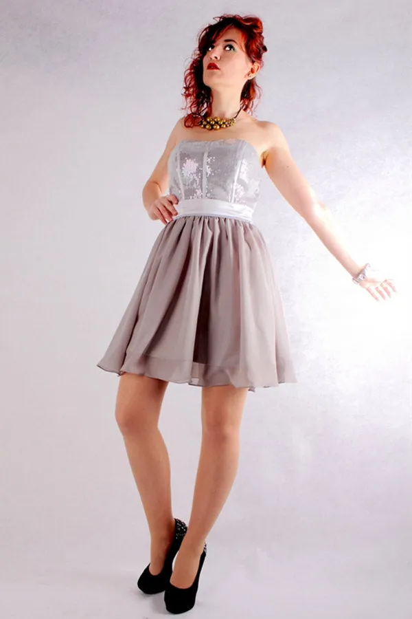 A-line Sweetheart Knee Length Tulle Paillette Sleeveless Prom Dress
