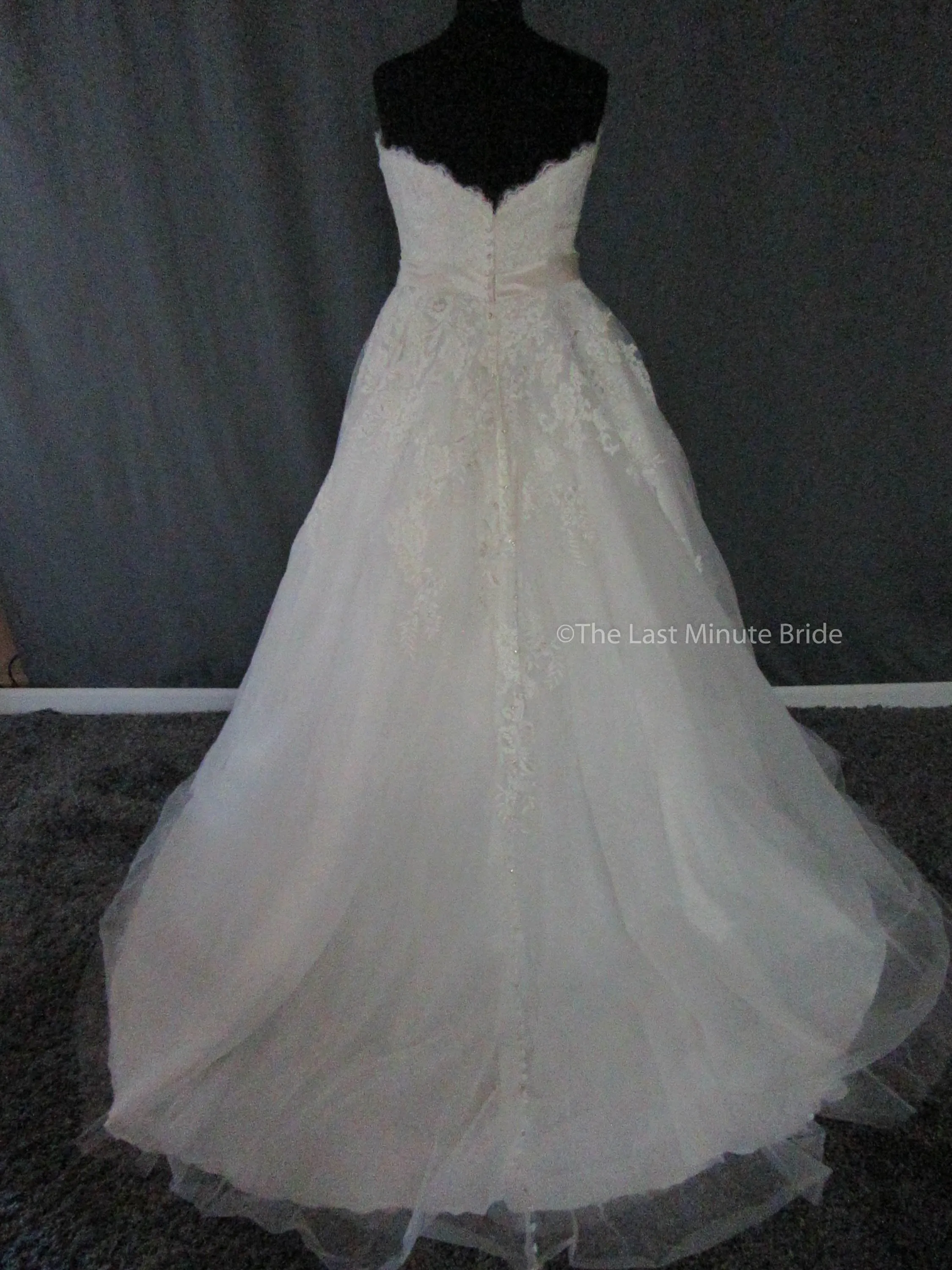 Allure Bridals 2809