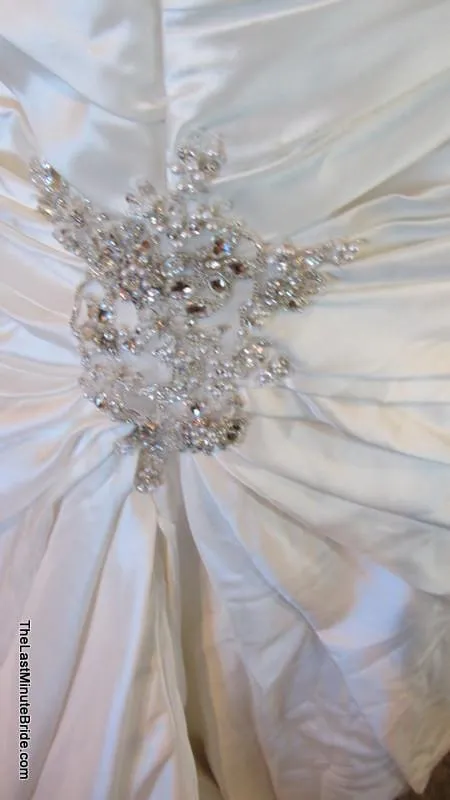 Allure Bridals 8859