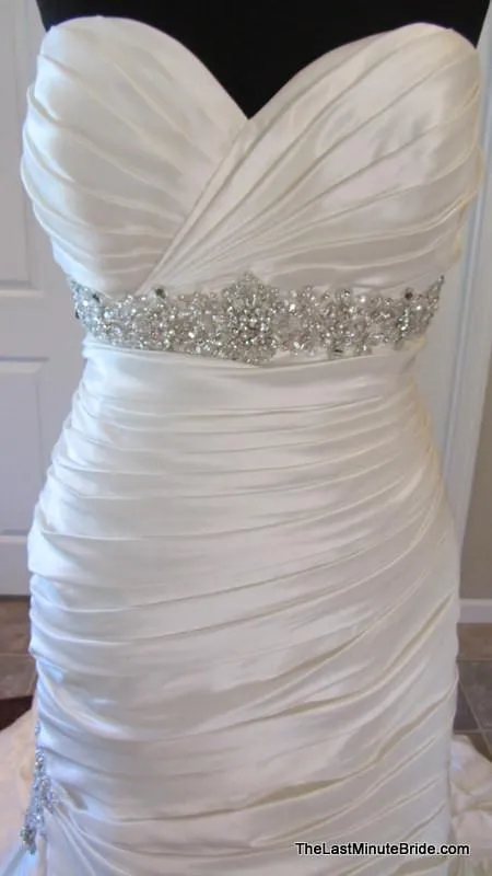 Allure Bridals 8859
