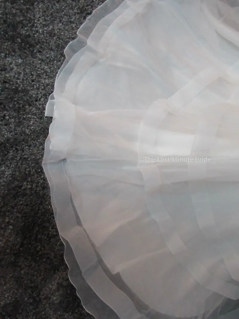Allure Bridals 9418