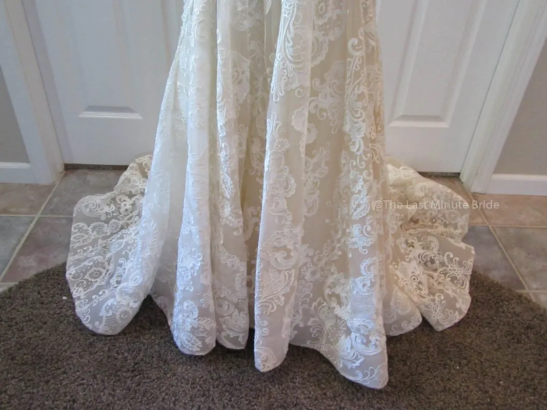 Allure Bridals C406
