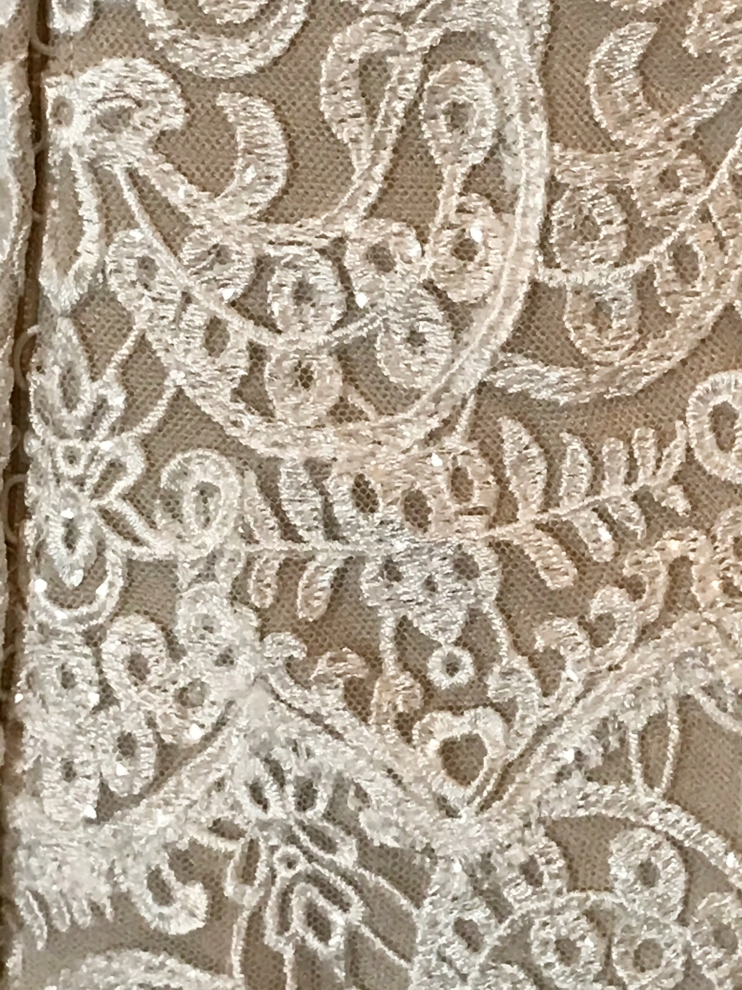 Allure Bridals Style M627