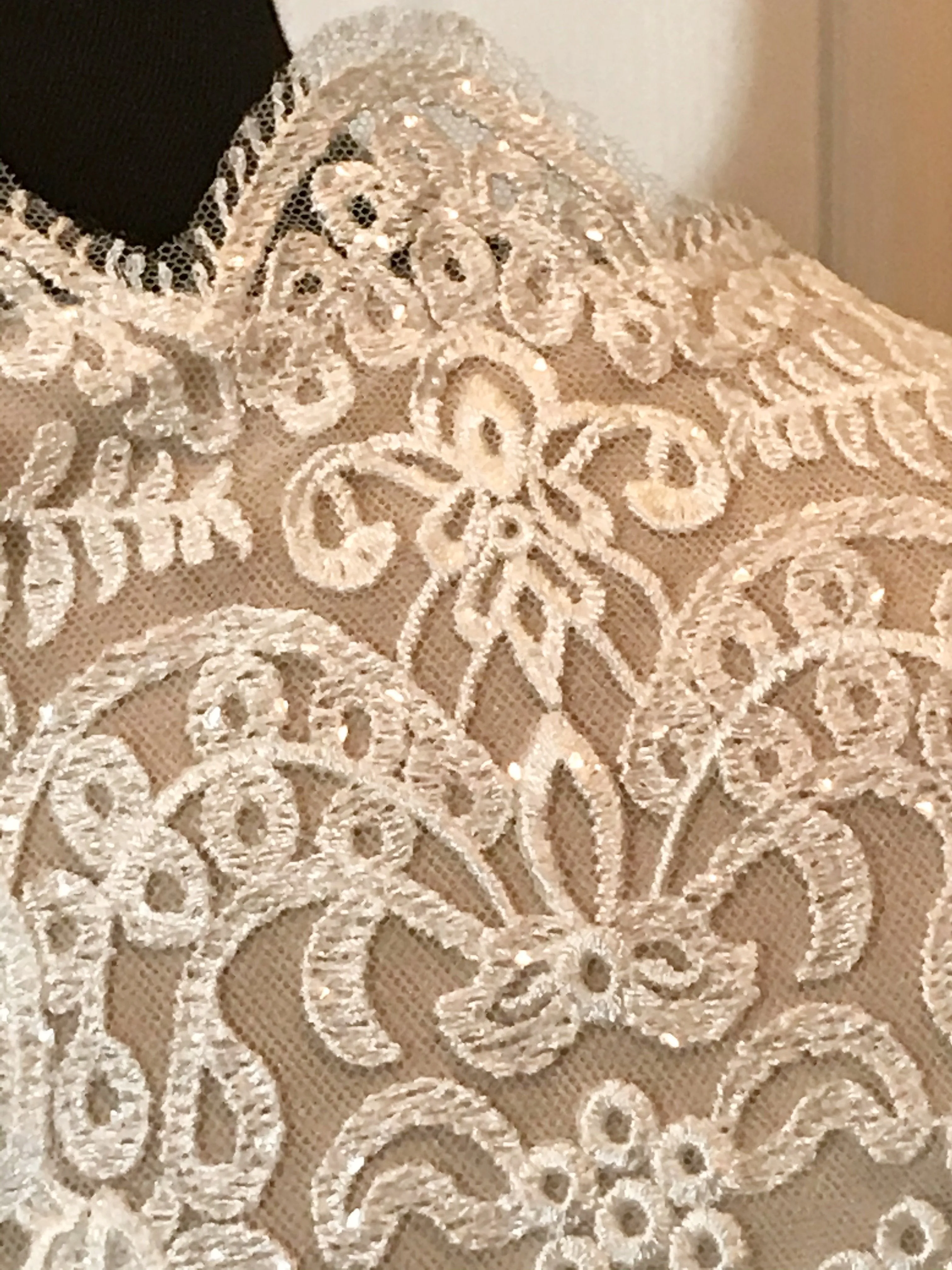 Allure Bridals Style M627