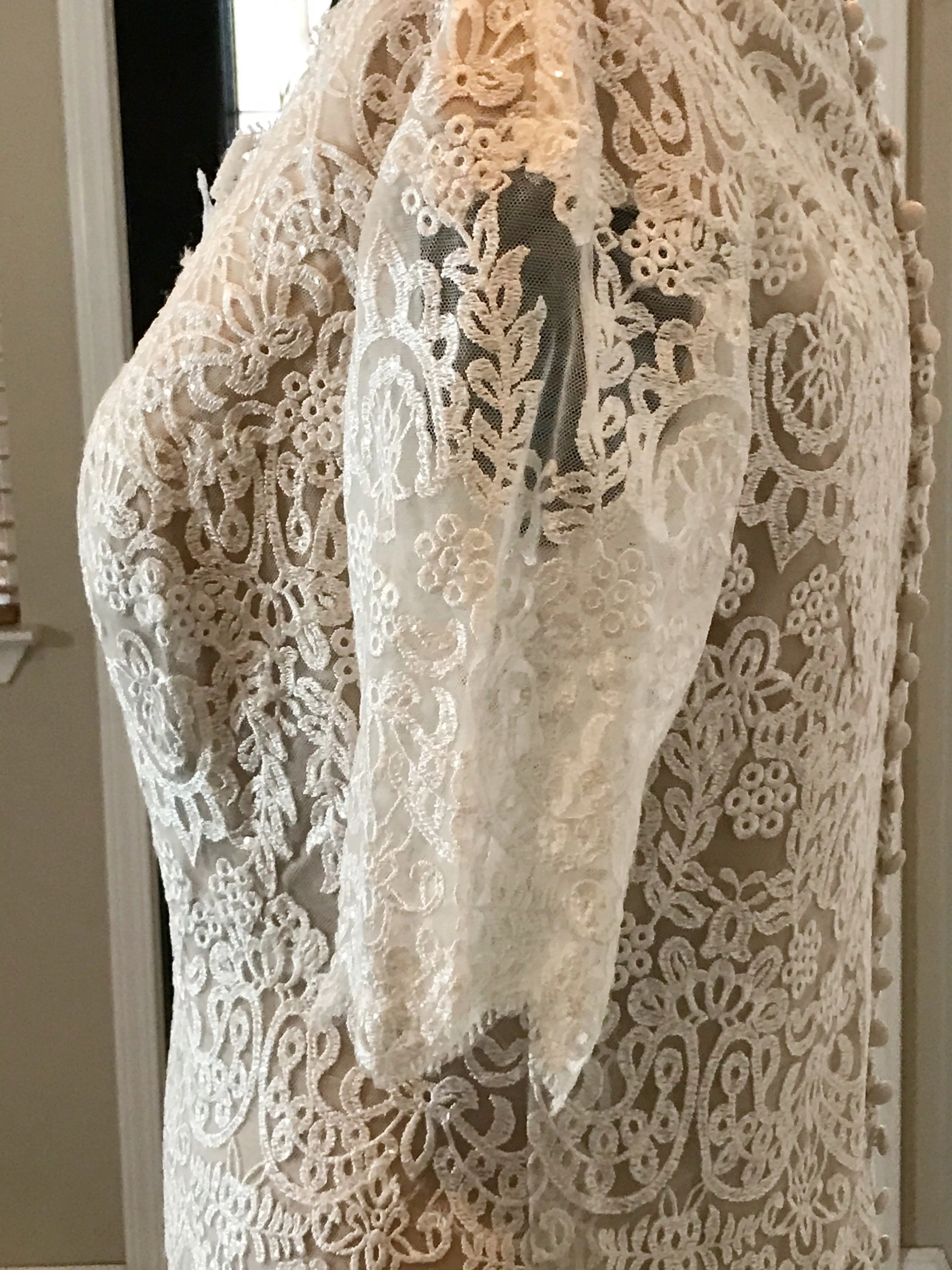 Allure Bridals Style M627