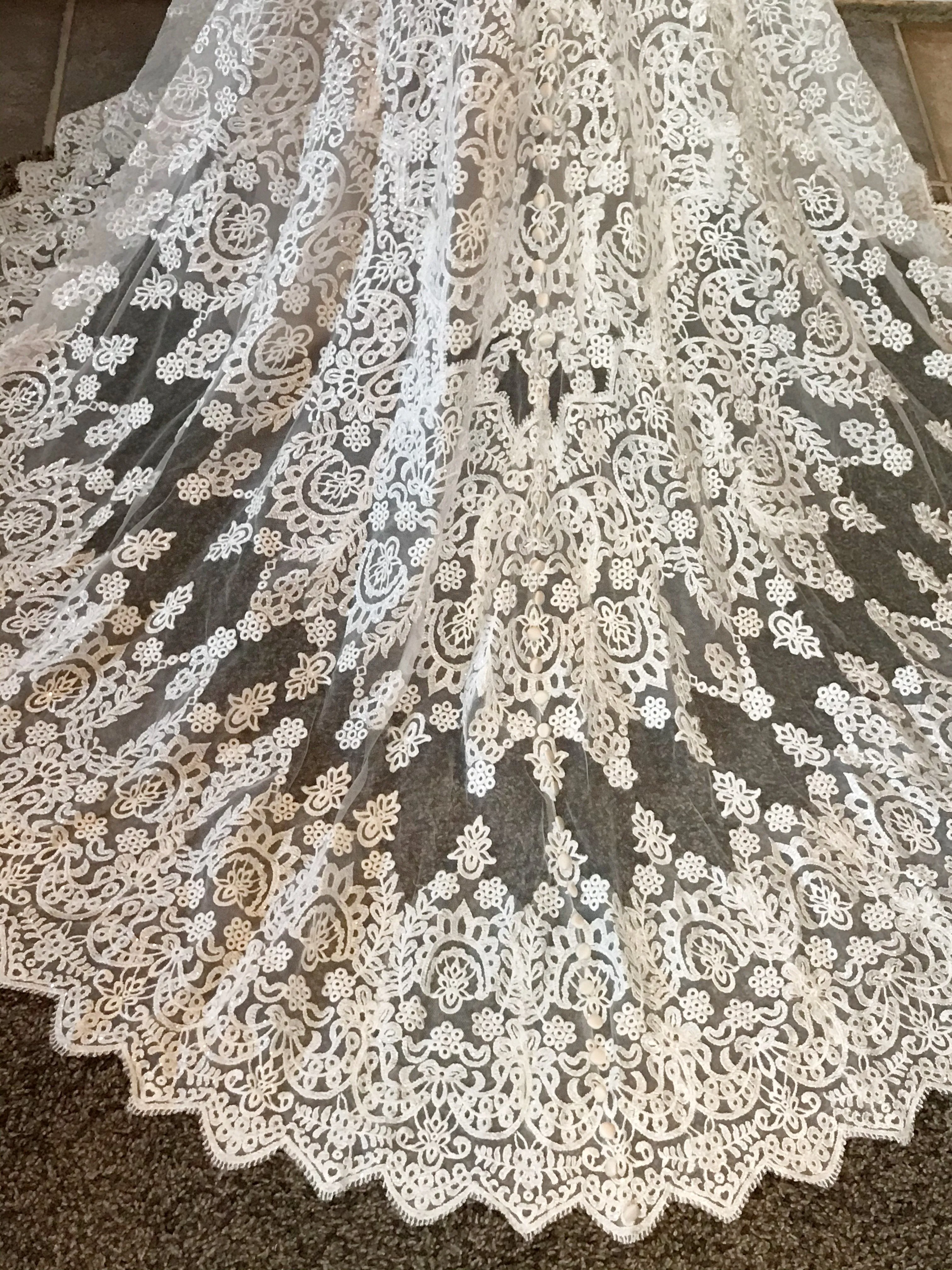 Allure Bridals Style M627