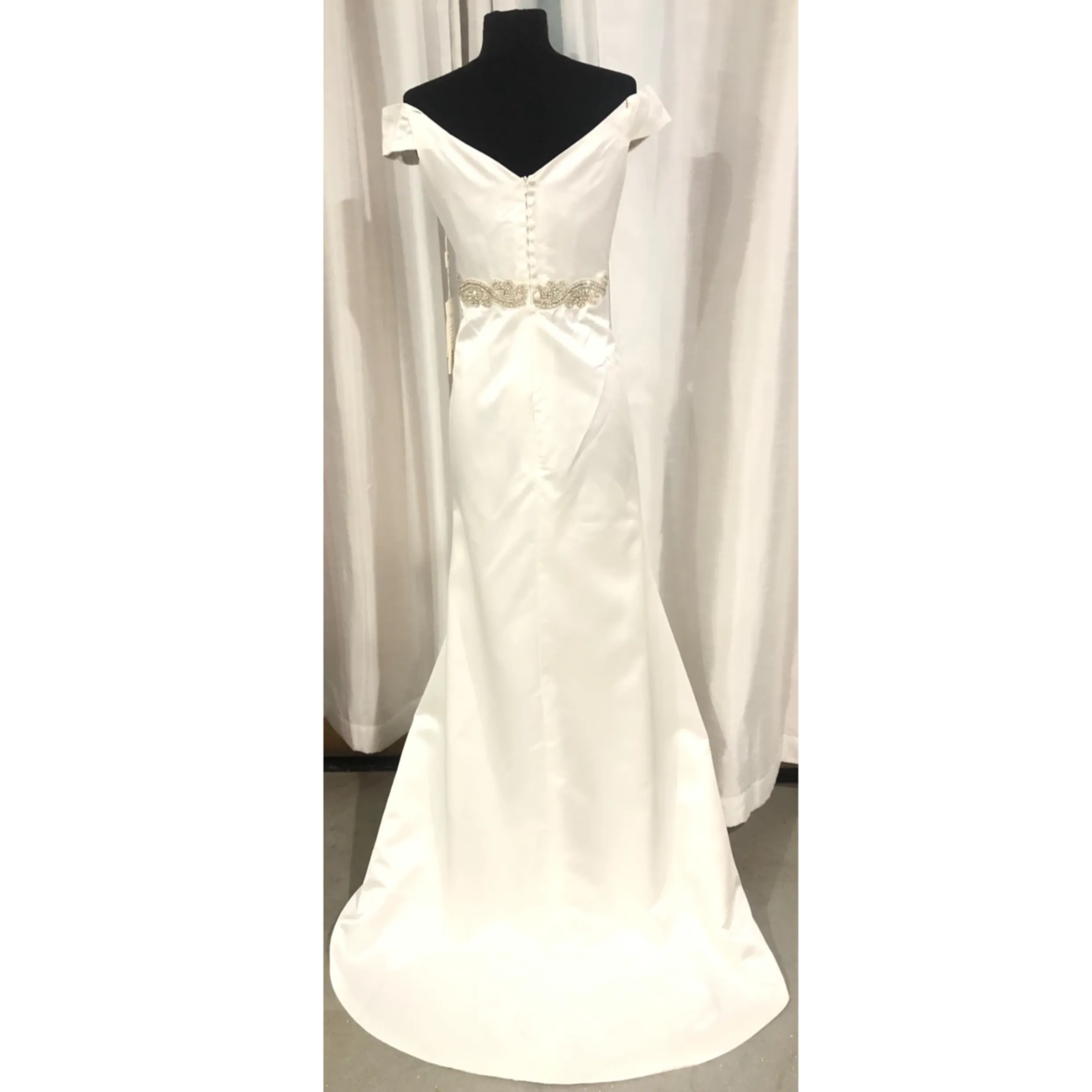 BOUTIQUE White Satin Off-The-Shoulder Embellished Waist Gown Size 6/8 NWT