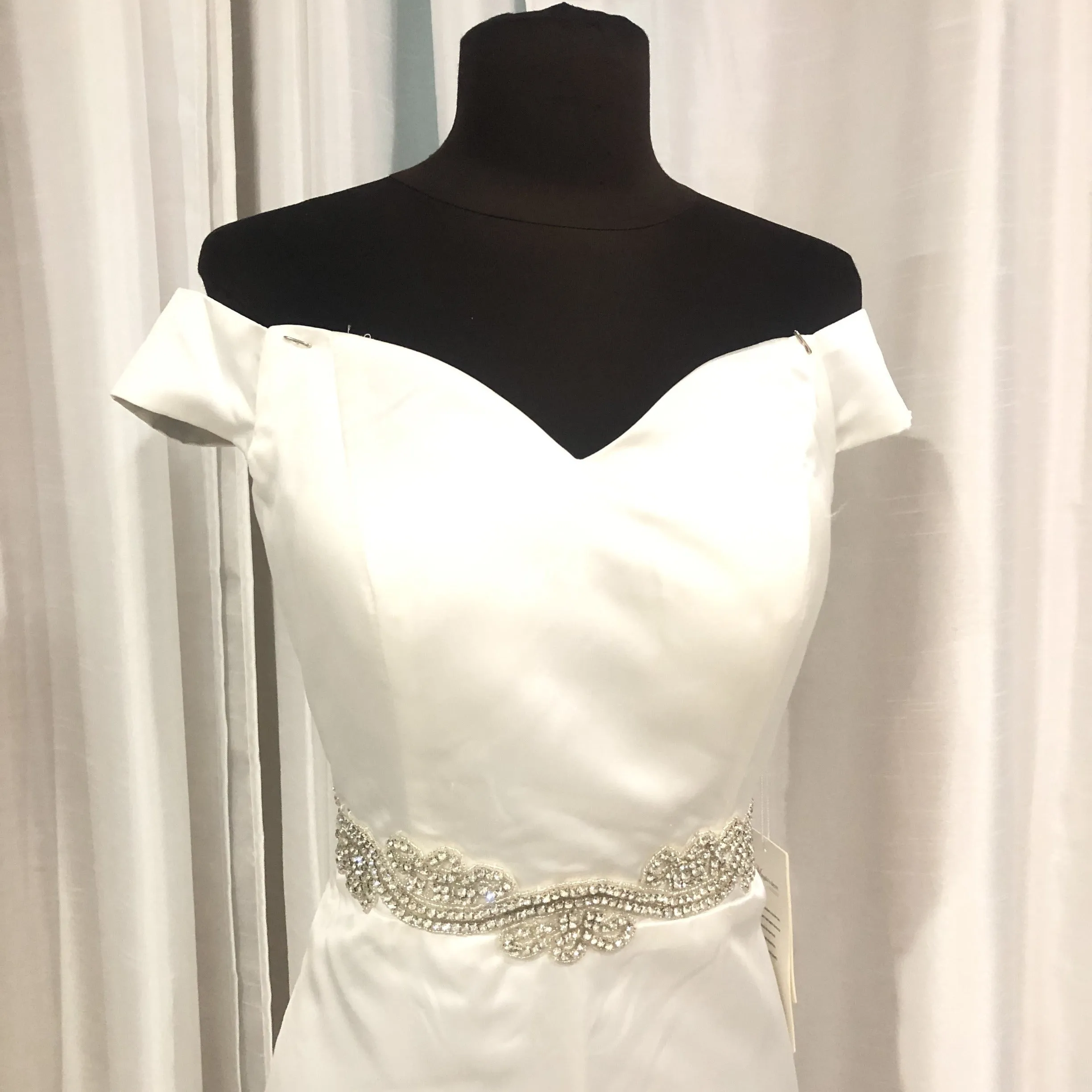 BOUTIQUE White Satin Off-The-Shoulder Embellished Waist Gown Size 6/8 NWT