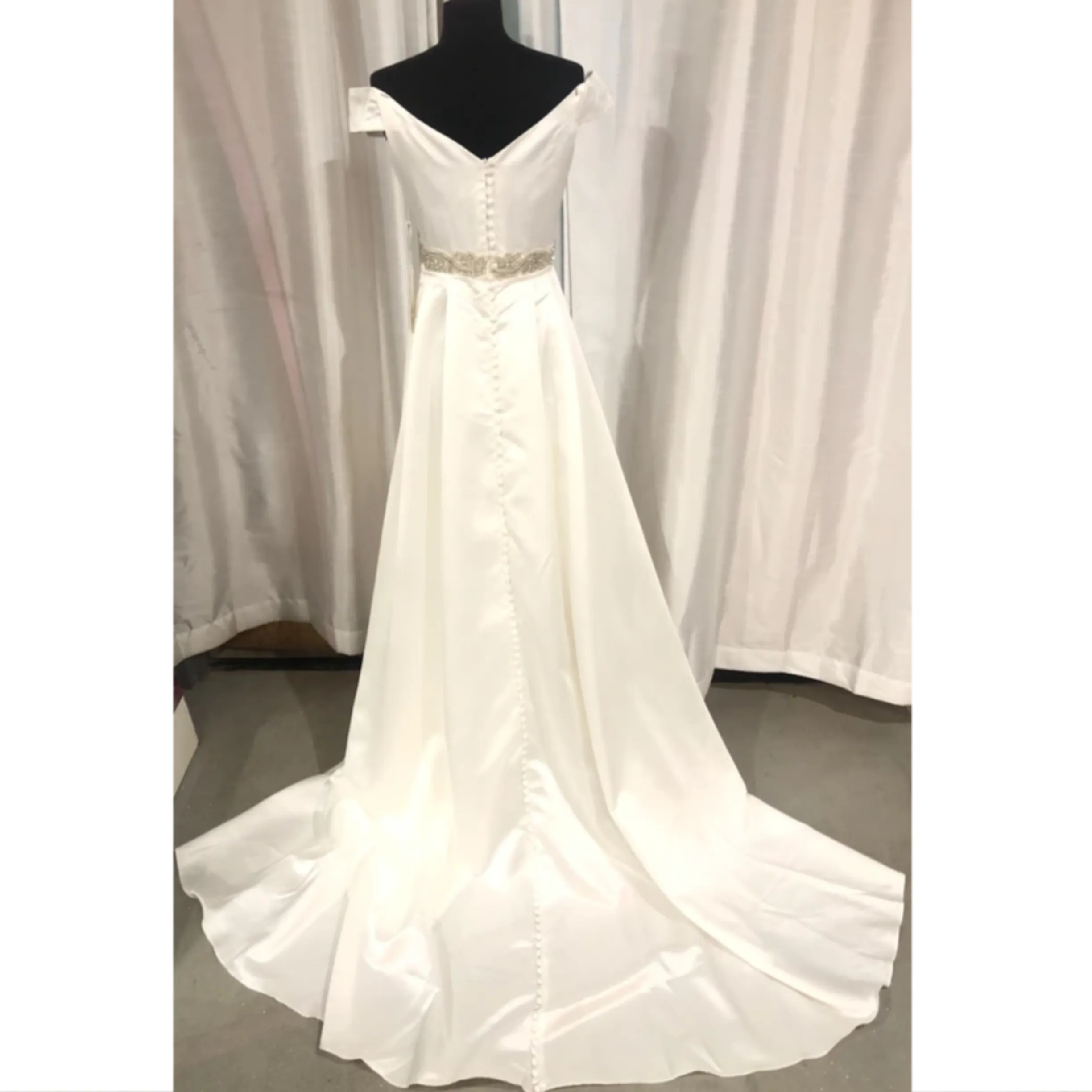 BOUTIQUE White Satin Off-The-Shoulder Embellished Waist Gown Size 6/8 NWT