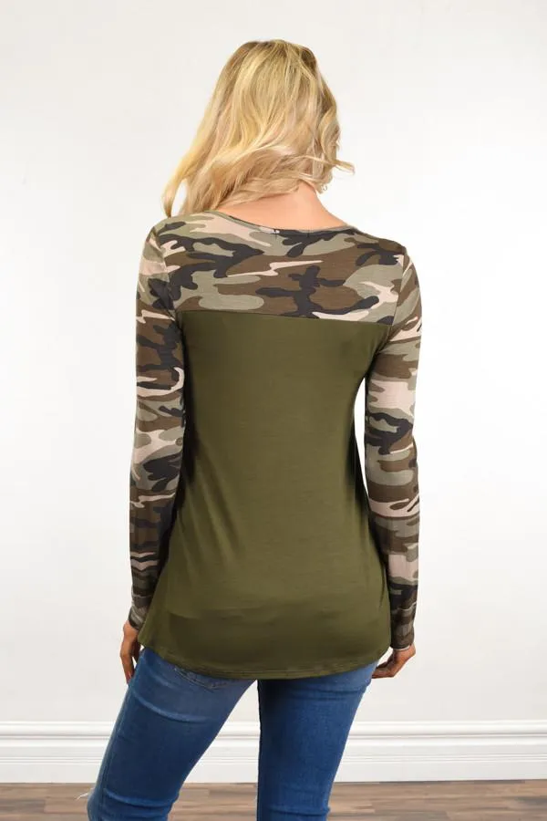 Camo Sparkle Pocket Top ~ Olive