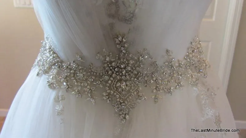 CB Couture by Casablanca B081