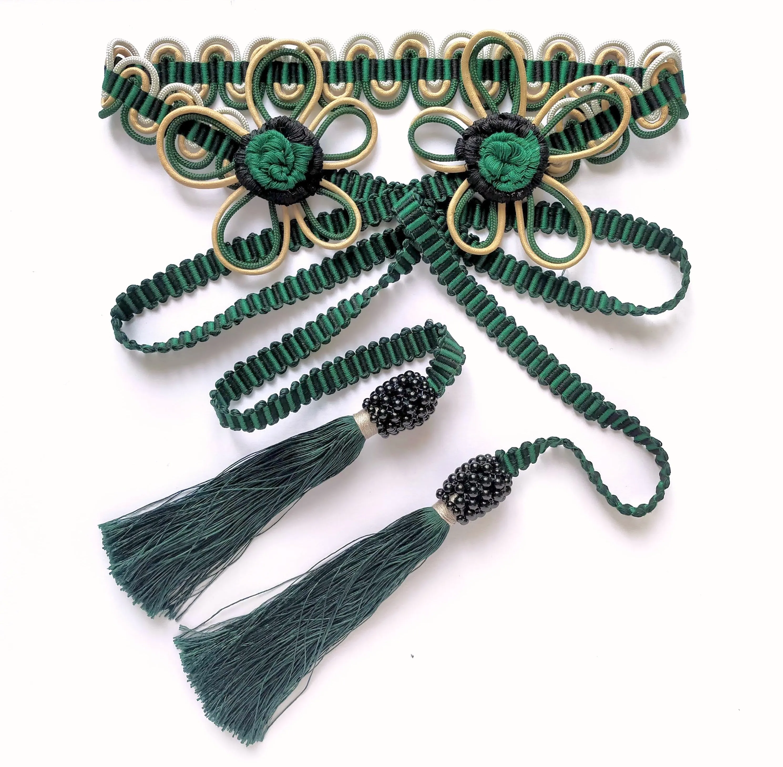 Emerald Beaded Rosette Belt