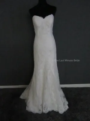 Essense of Australia D2224 size 16