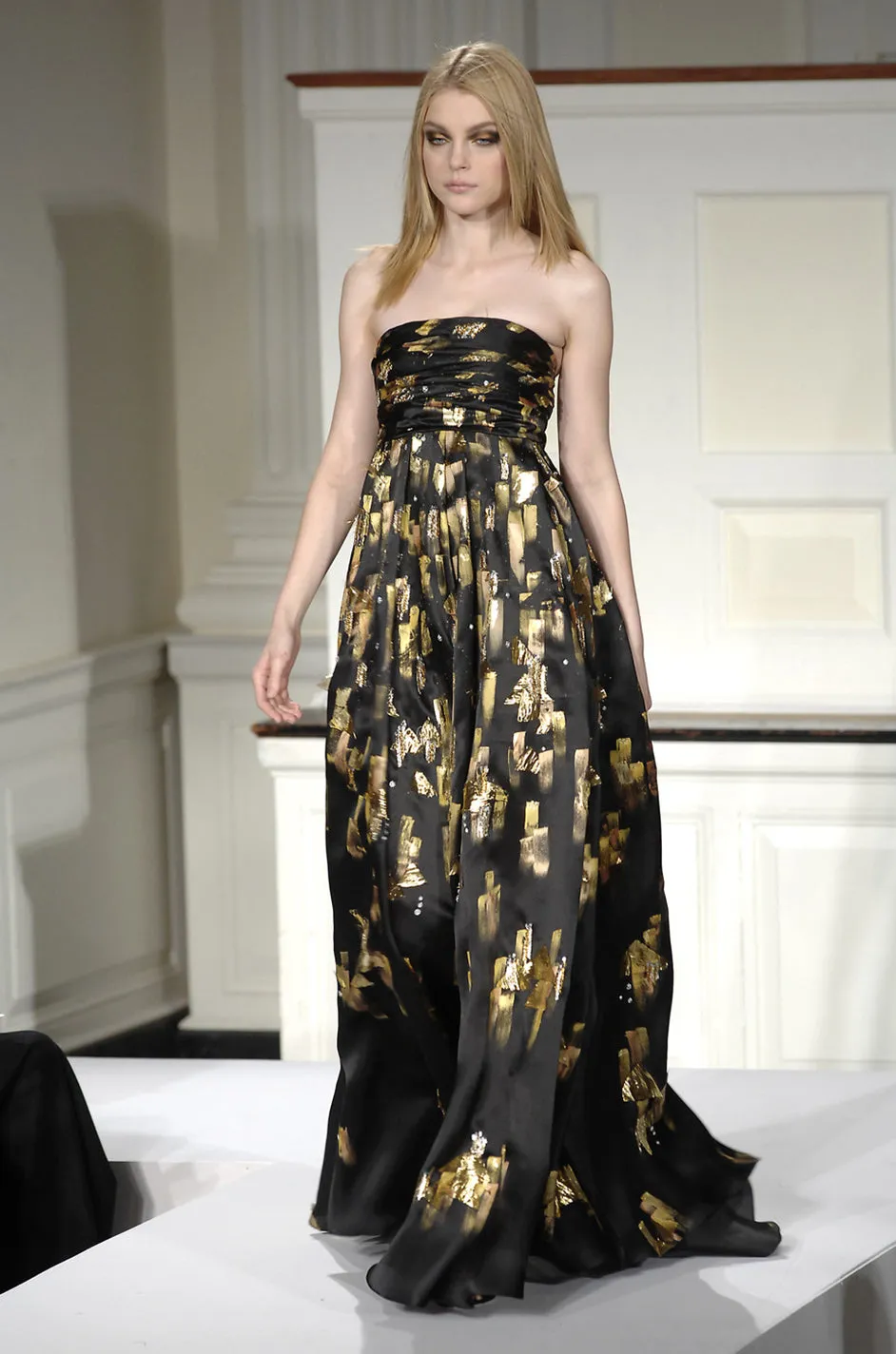 Fall 2008 Oscar De La Renta Strapless Hand Painted Gold & Black Silk Dress