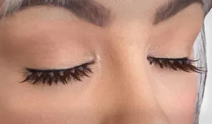 False Eyelashes Brown With Turquoise Beads