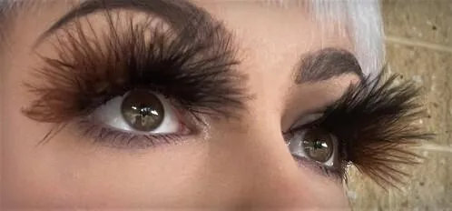 Fluffy Eyelashes Brown and Black