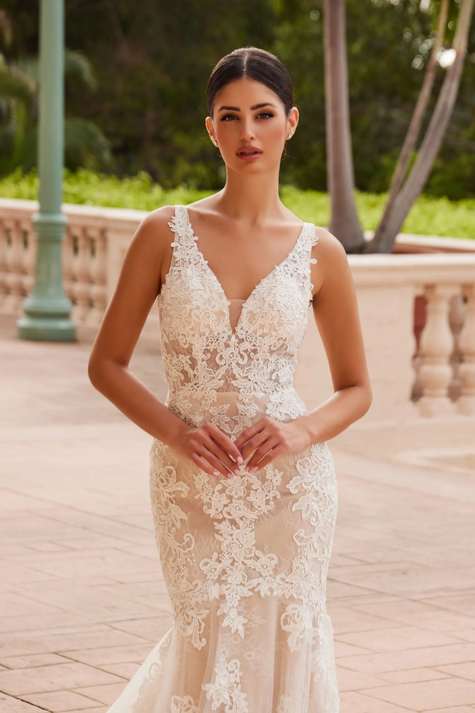 Nox Anabel H493 Classical V-Neckline Lace Mermaid Gown