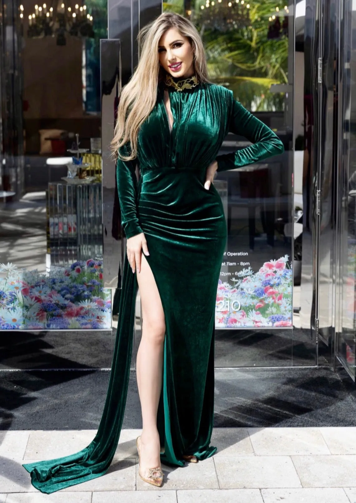 "MILLIE" EMERALD GREEN LONG SLEEVE VELVET GOWN
