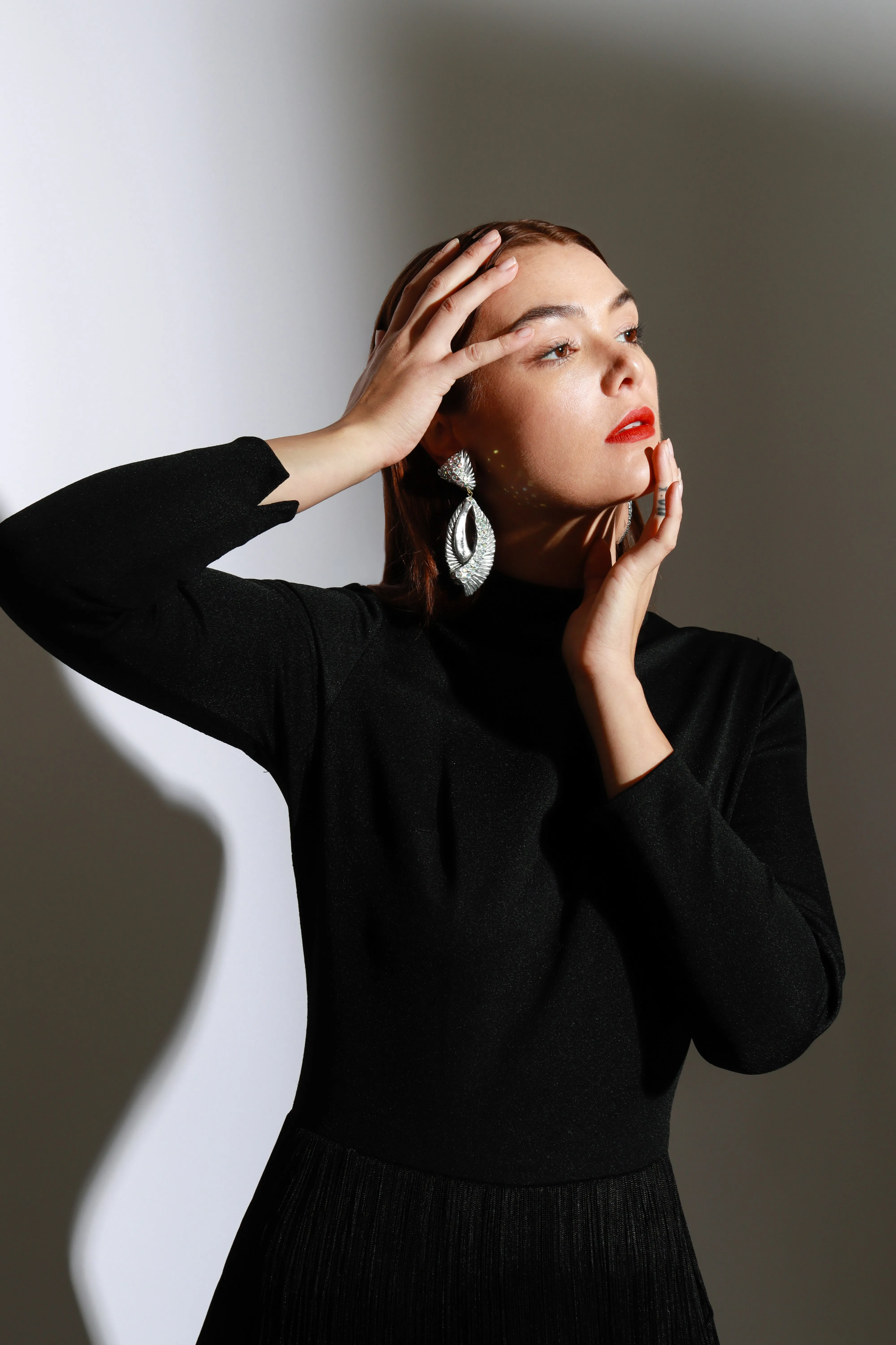 Ribbed Rhinestone Teardrop Earrings