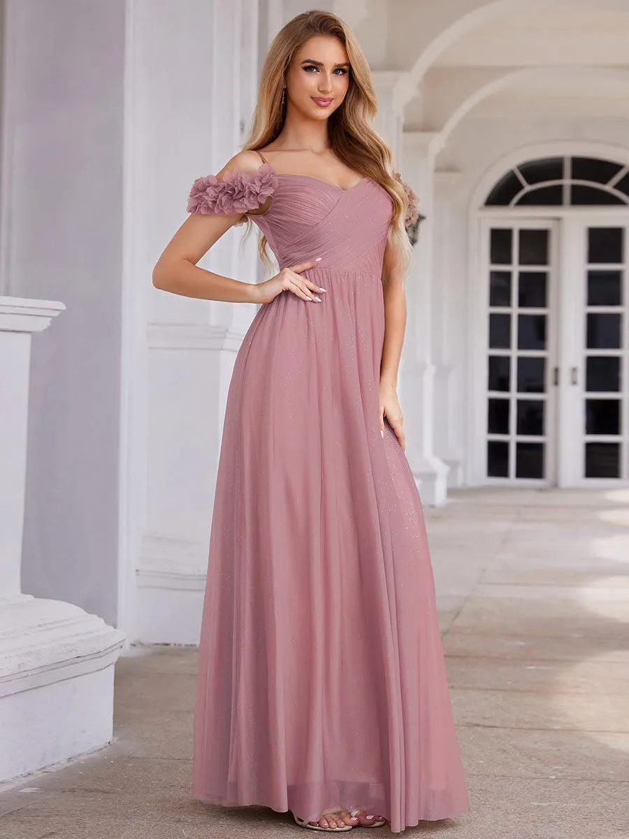 Robe de soirée plissée étincelante à col en V et épaules dénudées avec détails floraux