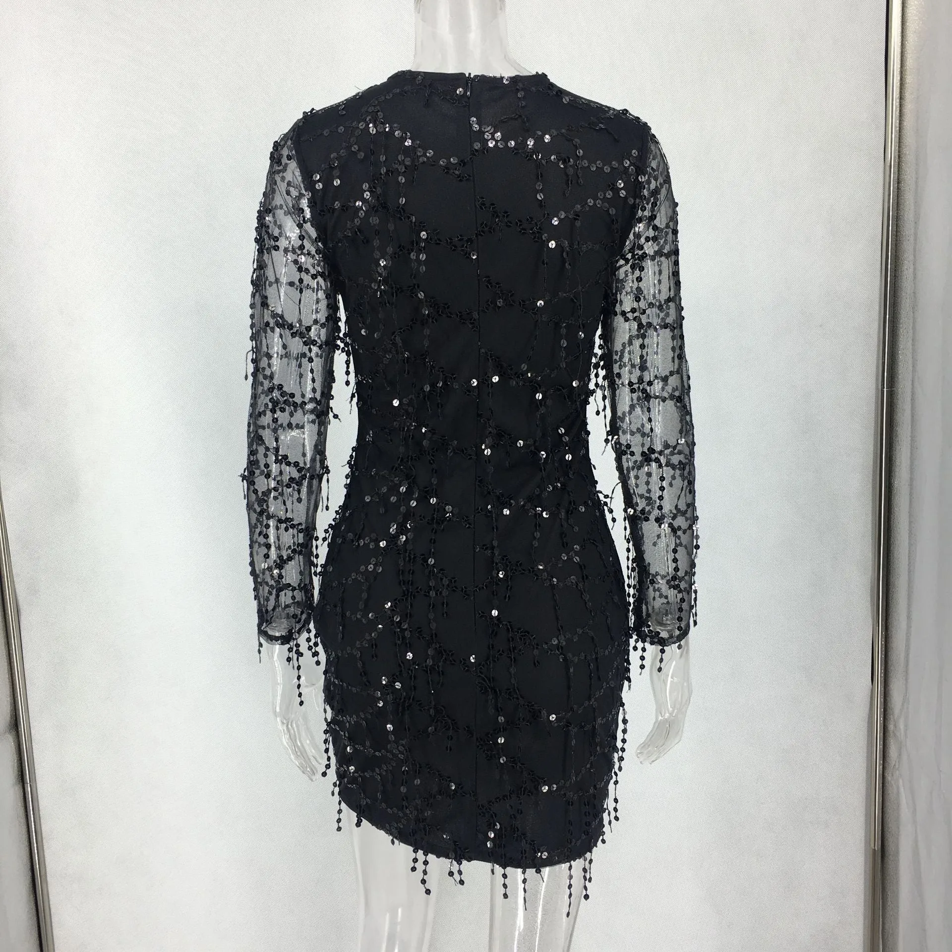 Round Neck Sequined Hip Long Sleeve Dress