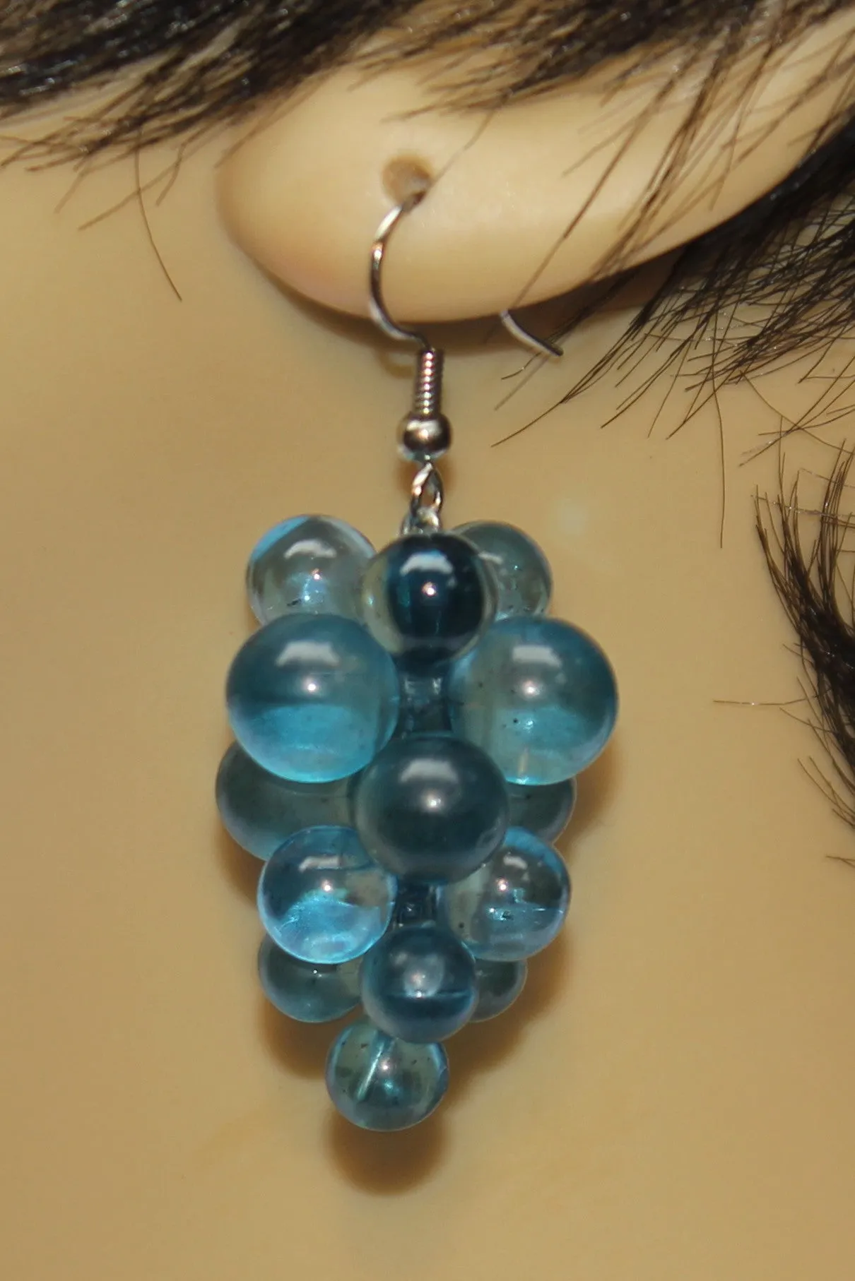 Small Grapes Plexi Earrings