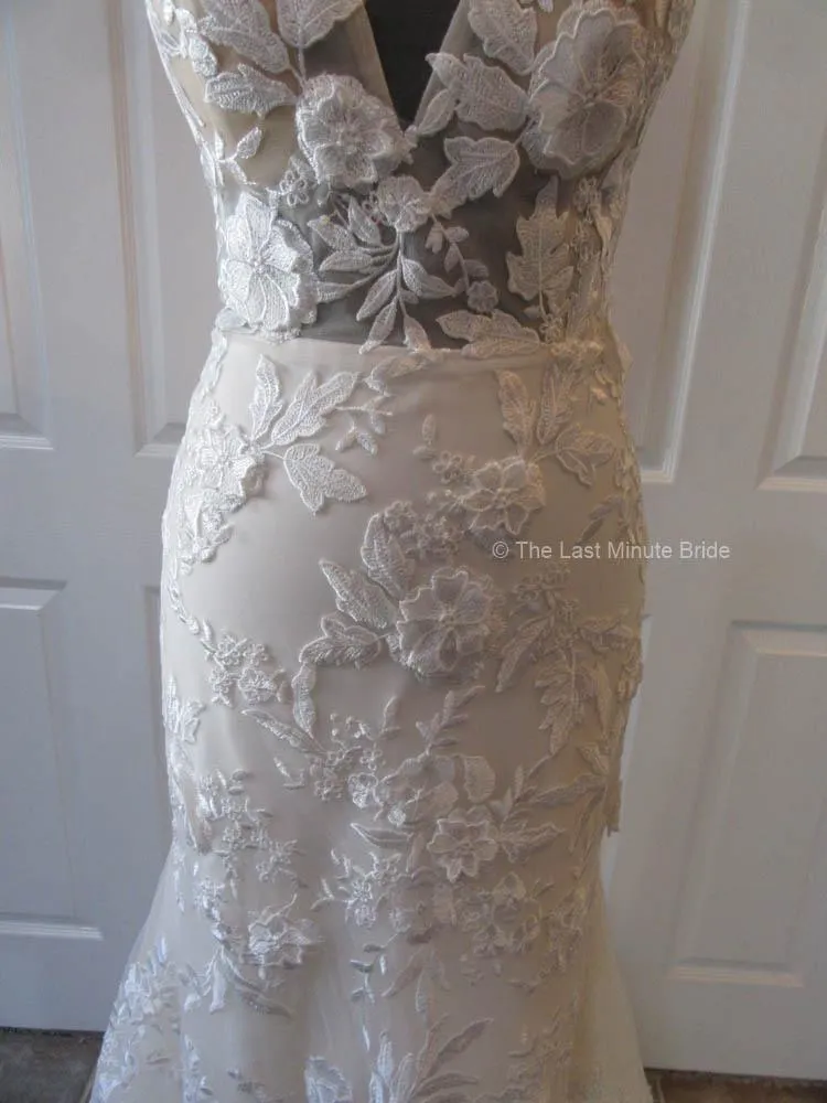 The Last Minute Bride style Gretchen