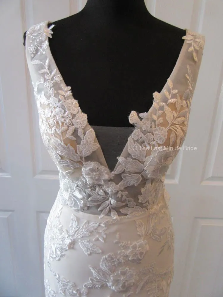 The Last Minute Bride style Gretchen