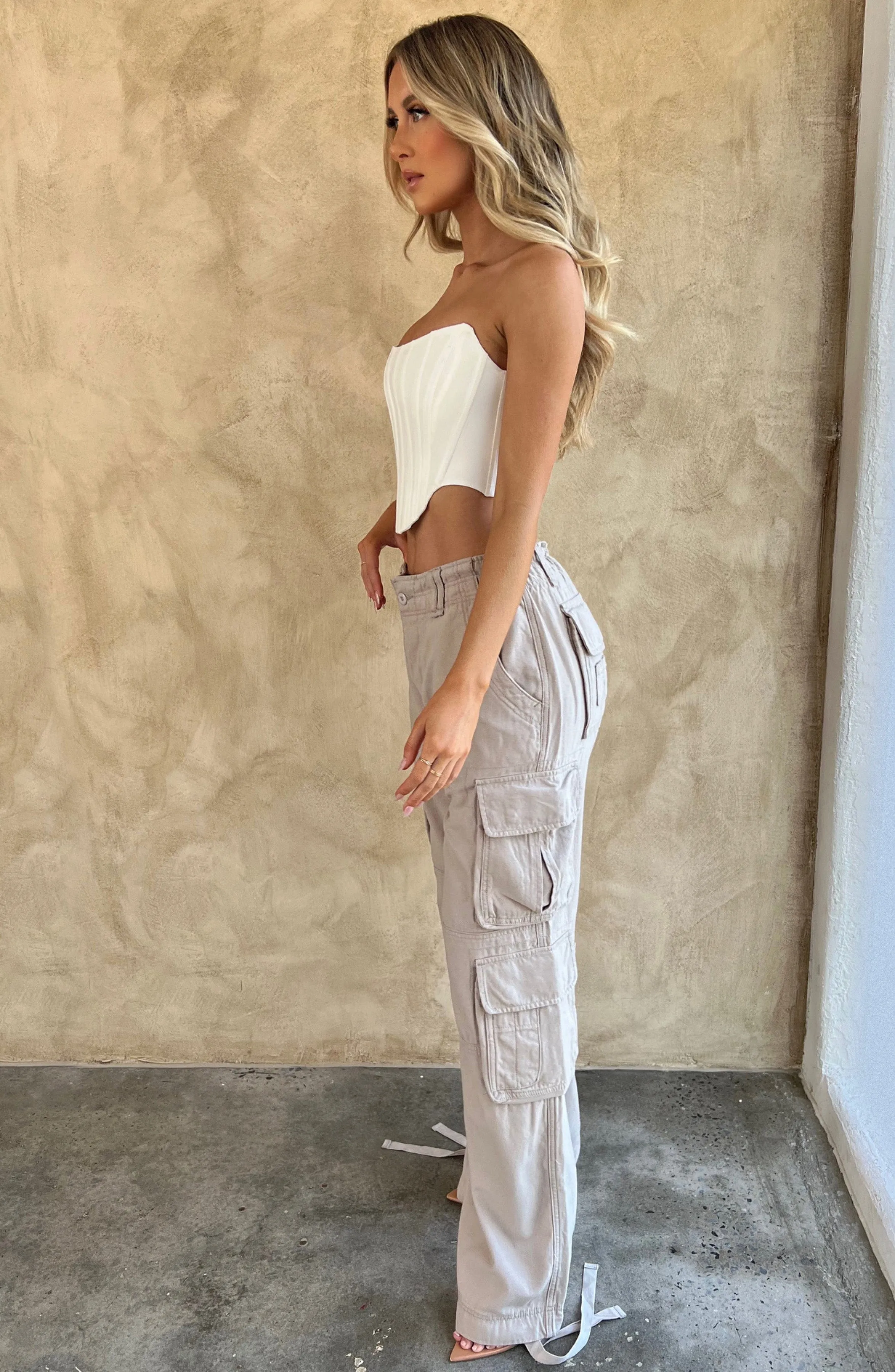 Tinashe Cargo Pants - Light Grey