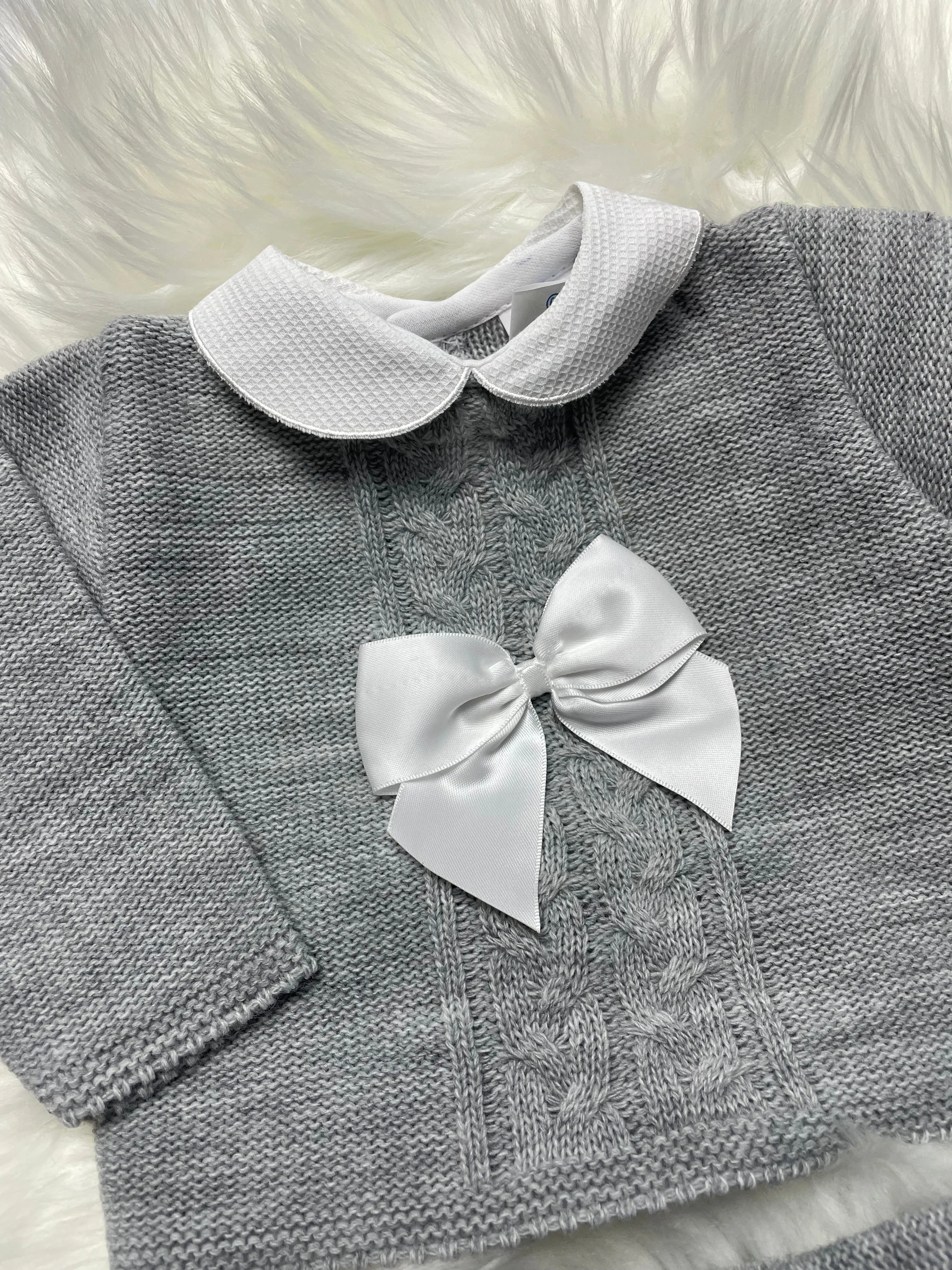 Unisex Grey Bow Knitted Two Piece