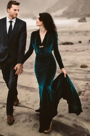 Velvet Long-sleeves Ink Blue Evening Dresses with V-neck