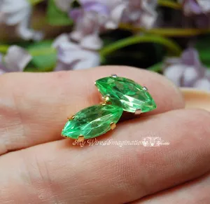 Vintage Czech Peridot, 2 Pcs 15x7mm Navette With Prong Sew On Setting