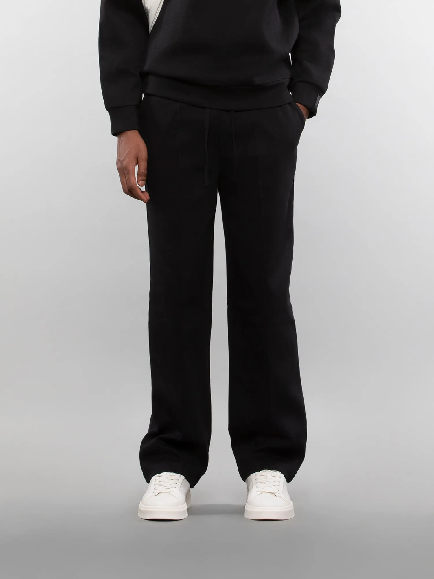 Wide-leg pants
